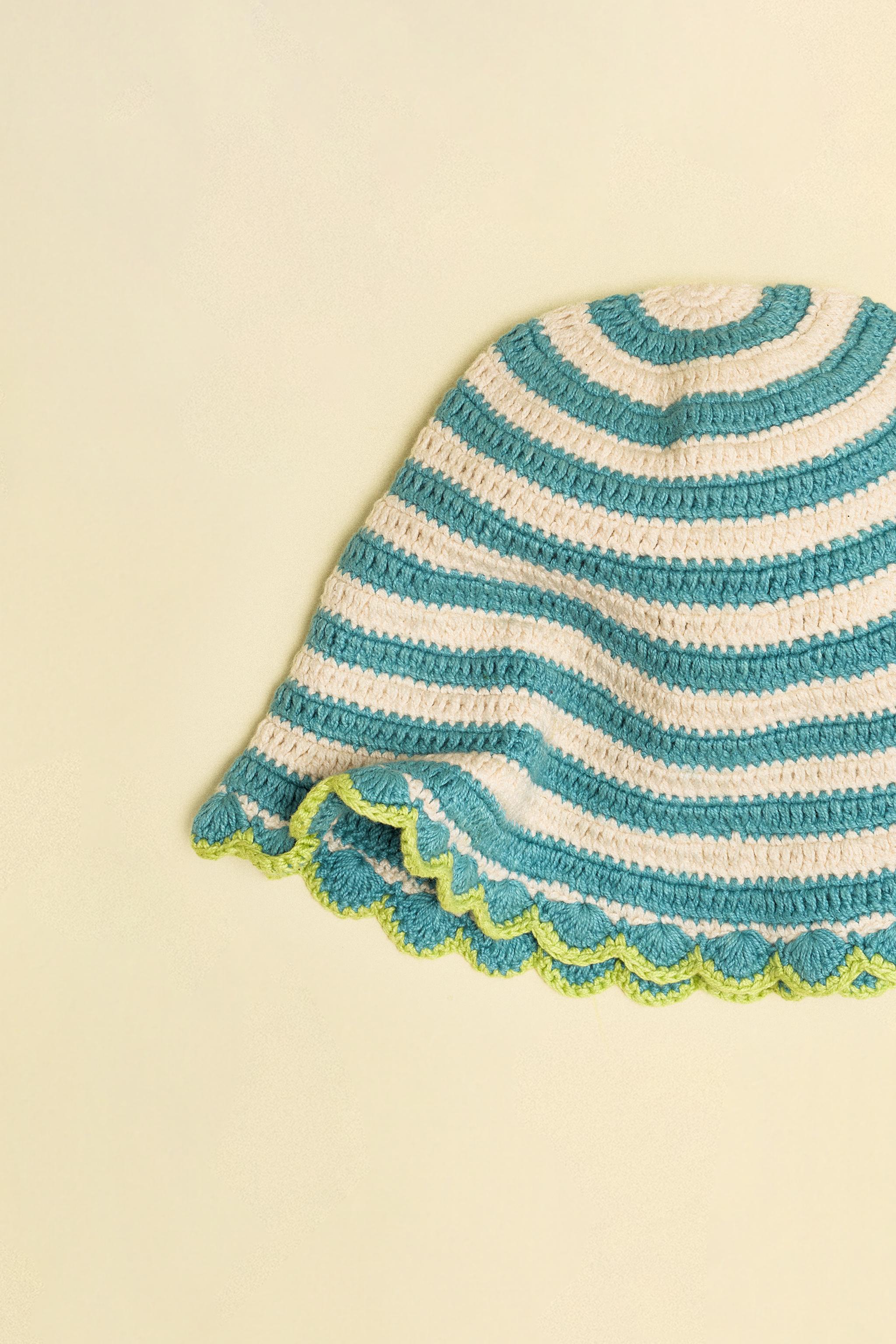 ZARA TIMELESS - BONNET EN MAILLE CROCHET À RAYURES